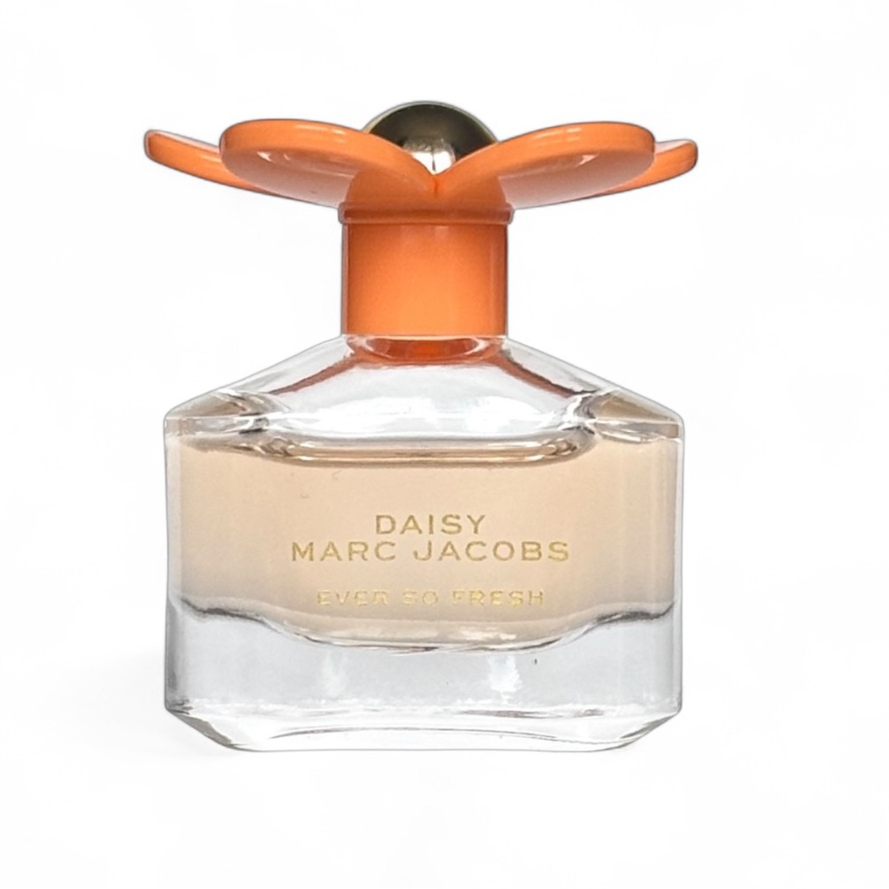 3/$40 Marc Jacobs Daisy Ever So Fresh Dabber 4 mL